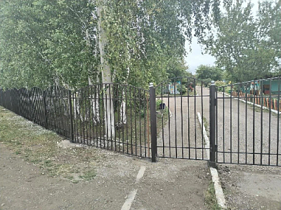 Заменили ограждение в детском саду