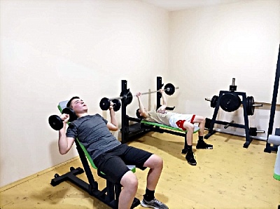 Агрохолдинг "Ситно" подарил кассельцам тренажёры