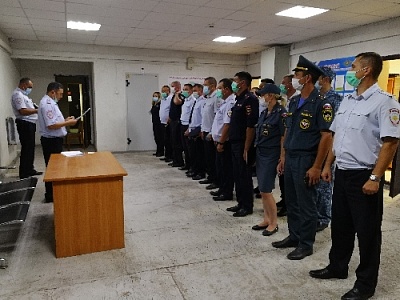 В Нагайбакском районе выявили незаконное оружие и наркотики