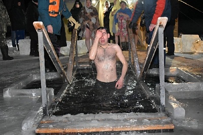 Искупались в Крещенской купели