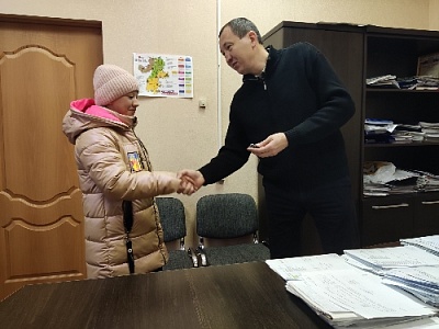 И снова вручены ключи от квартиры