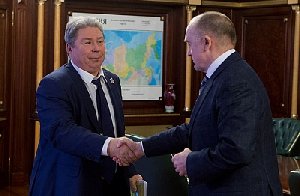 Лидер Южного Урала обсудил повышение пенсий в Челябинской области