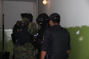 Угрожал ребёнку ножом, взяв в заложники