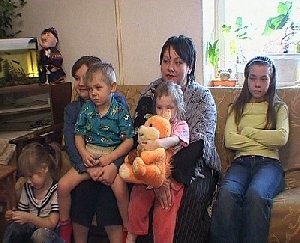 Многодетным деньги не нужны?