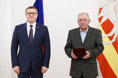 Представитель Нагайбакского района удостоен высокой государственной награды