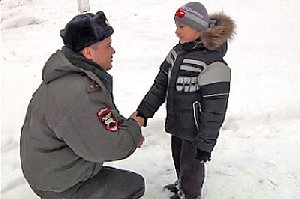 Зачем полицейские приходили в школы и детские сады?