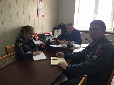 Работникам Госпожнадзора Нагайбакского района разъяснили антикоррупционный закон