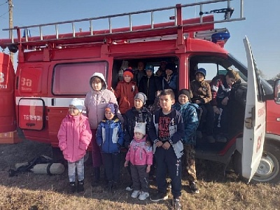 Детям рассказали про работу спасателей