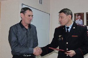 Инспектора ГИБДД в Нагайбакском районе поблагодарили за службу