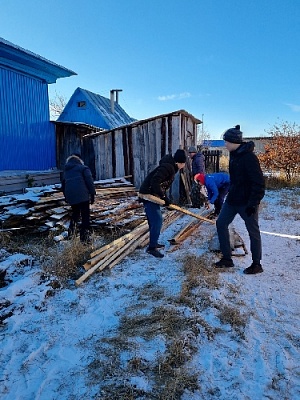Парижские волонтёры помогли семье мобилизованного