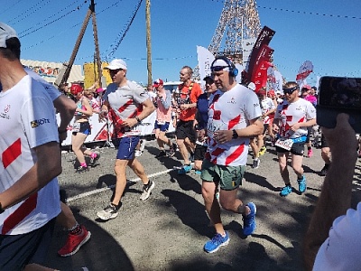 В Париже бежит вся страна 