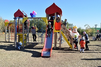 Для арсинских ребятишек открыта новая детская площадка