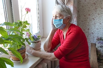 Пенсионеры могут выходить из дома