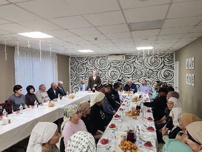 Объединились на совместной трапезе