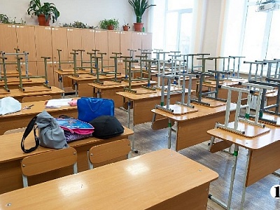 Занятия в школах отменяются