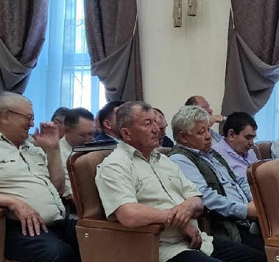 Задержанному ФСБ главе Фершампенуазского поселения инкриминируют не только взятку