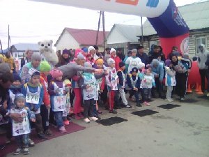 В забеге для самых маленьких не обошлось без падений и слёз