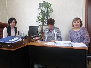 В Нагайбакском районе продолжается война с «серой» зарплатой 