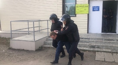 Сотрудники полиции "обезвредили" районный Дом культуры 