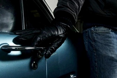 Не захотел идти пешком, теперь долго будет отдыхать...