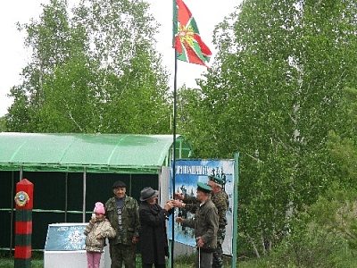 Хоть глаз выколи…