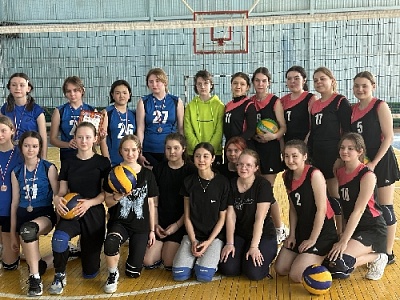 Волейболистки Фершампенуаза – победители турнира по волейболу