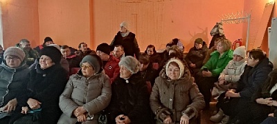 Балканцы просят отремонтировать дорогу на въезде в поселок