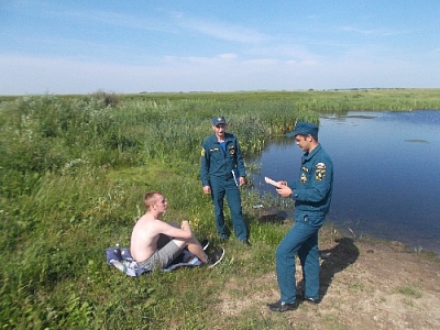 О чём представители МЧС беседовали с жителями Нагайбакского района?