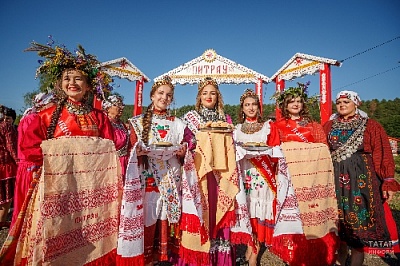 На поляне «Тырлау»