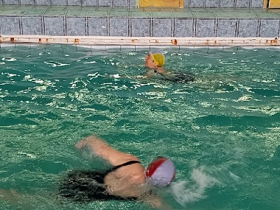 Ветераны спорта Нагайбакского района плавали и играли в теннис