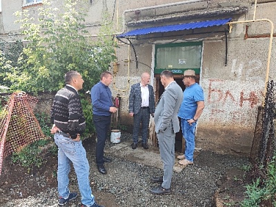 Вода не будет затекать в подъезд