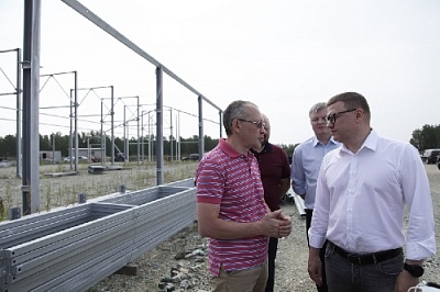 Губернатор осмотрел строительство газопровода и ремонт дорог