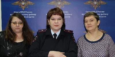 Осуществляют финансово-экономическое обеспечение деятельности органов внутренних дел 