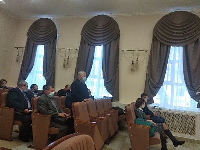 В Париже в трубы подают газ