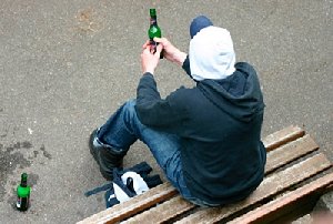 Продали пиво подростку