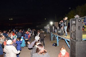 Зачем в Нагайбакский район приезжали столичные звёзды?