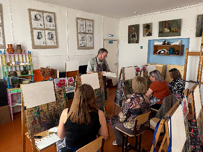 Погрузились в мир творчества