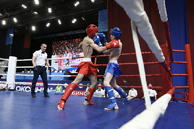 В Челябинске стартовали Чемпионат и первенство России по кикбоксингу