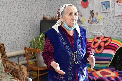 Бабушка просит отремонтировать дом