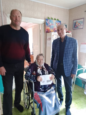 Вспоминала военную молодость 