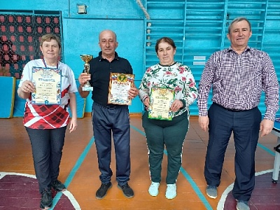 Состязались в настольном теннисе 