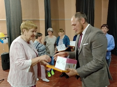 Славен поселок делами, славен поселок людьми