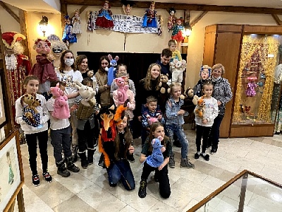 Посмотрели спектакль и закулисье