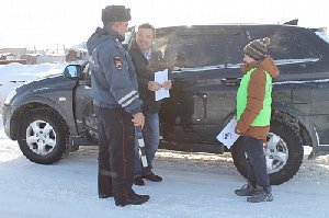 Крепче за "баранку" держись, шофёр!