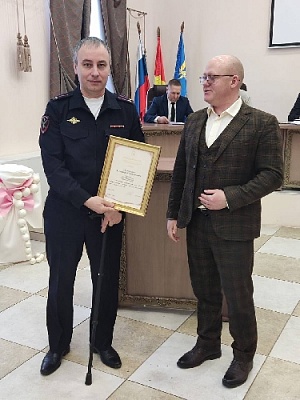 Награждён Благодарностью Заксобрания