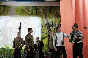 В Нагайбакском районе пели песни о комсомоле