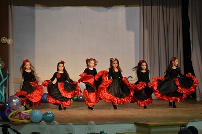 Лучшие детские коллективы исполнители блеснули своими талантами