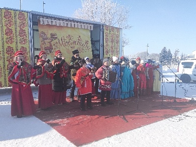 Веселая Масленица с шашлыками и кадрилью