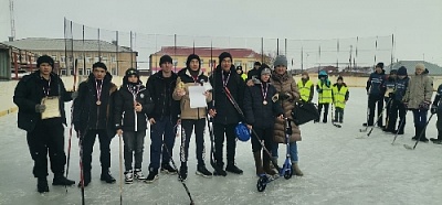 Участвовали в хоккее в валенках