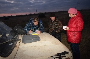 Почему на пруду Хрустальный гребут рыбу сетями?